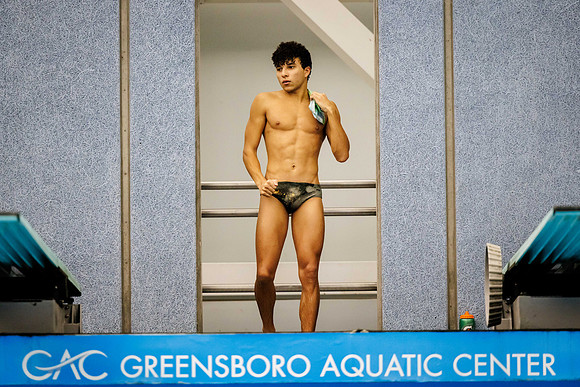 ThursdayPMDiving_02162023_MooreshotsLLC-5