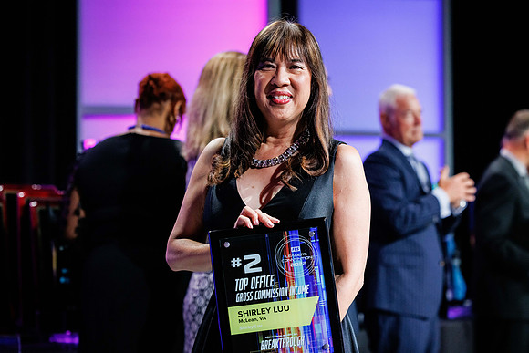 AwardsGala_07292022_KarlLMoore-361