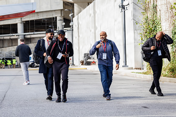 AF_20241116_PartnerFlyaway_KM-144