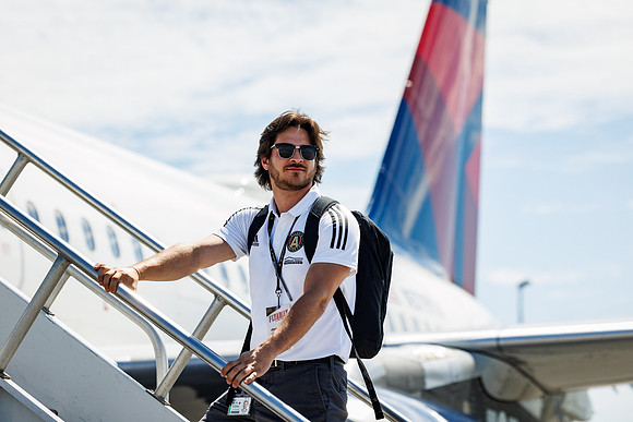ATLUTD_20240622_Flyaway_KM-220