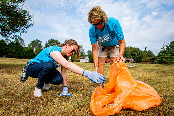 JMFAMILY_20190928_HurricaneShoalsParkCleanUp_SB1_2912