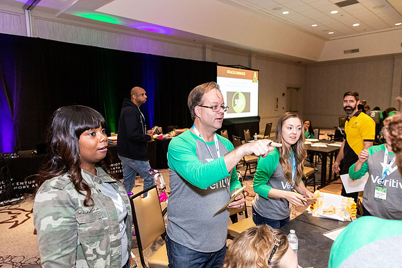 Veritiv_10172018_KarlLMoore-235