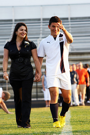 KLM_DHS Senior Night 2010_041