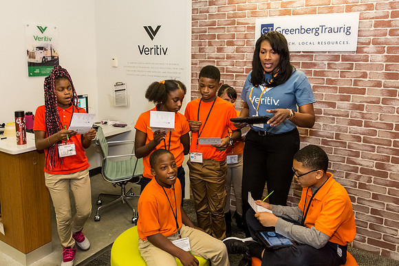 Veritiv_11132017_KarlLMoore-114