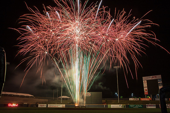 Fireworks_05232014_KarlLMoore-10