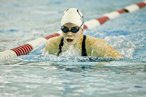 KLM_DHS Swim_01202011-023