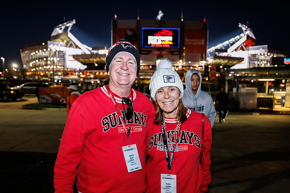AF_20241117_PartnerFlyaway_KM-111