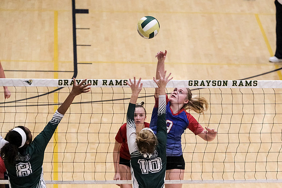 PRVolleyball_10112017_KarlLMoore-41