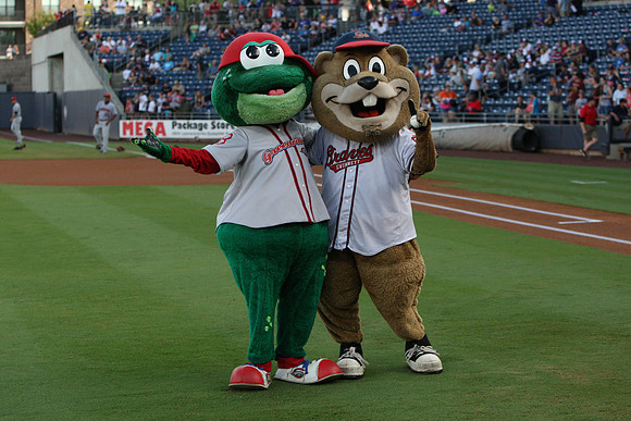 1stPitch_08202016_KarlLMoore-12