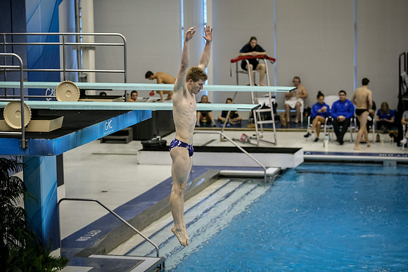 ThuEveningDive_02202020_KarlL.Moore-1-2