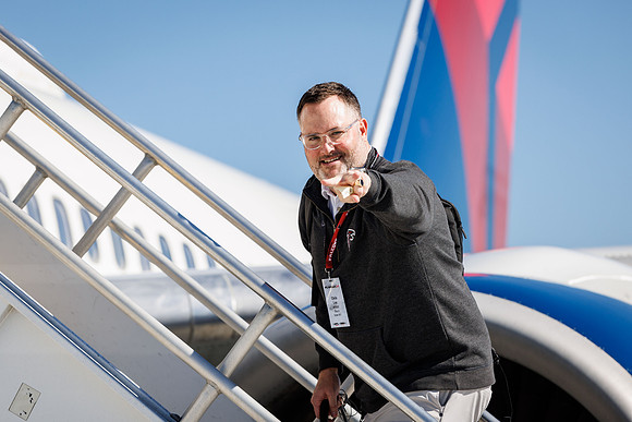 AF_20241116_PartnerFlyaway_KM-242