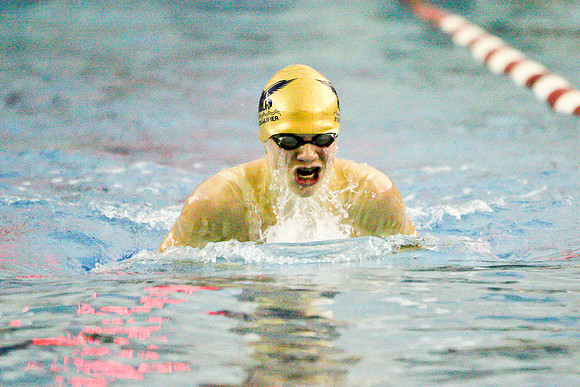 KLM_DHS Swim_01202011-040
