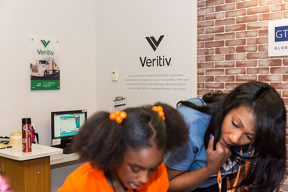 Veritiv_11132017_KarlLMoore-117