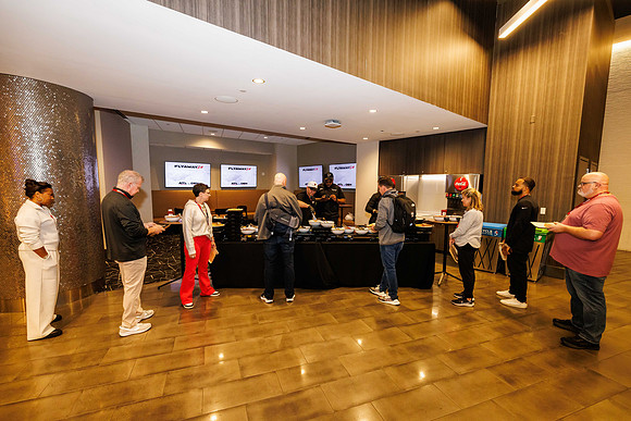 AF_20241116_PartnerFlyaway_KM-53