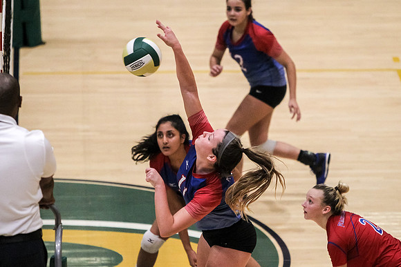 PRVolleyball_10112017_KarlLMoore-60