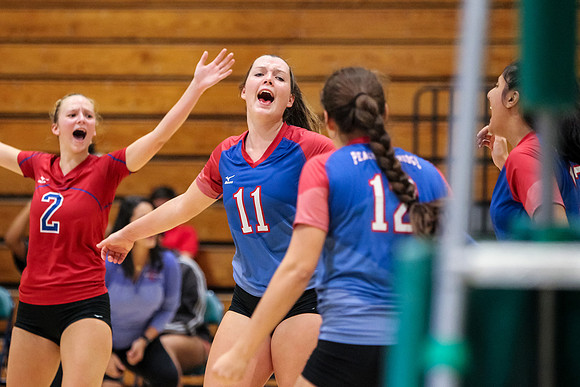 PRVolleyball_10112017_KarlLMoore-25