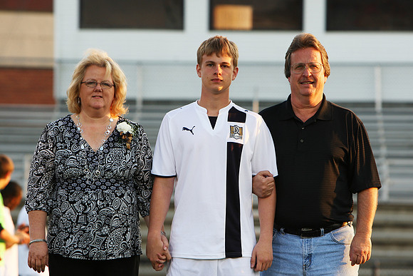 KLM_DHS Senior Night 2010_050
