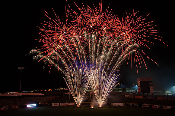 Fireworks_07042014_KarlLMoore-18