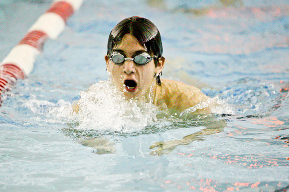 KLM_DHS Swim_01202011-092