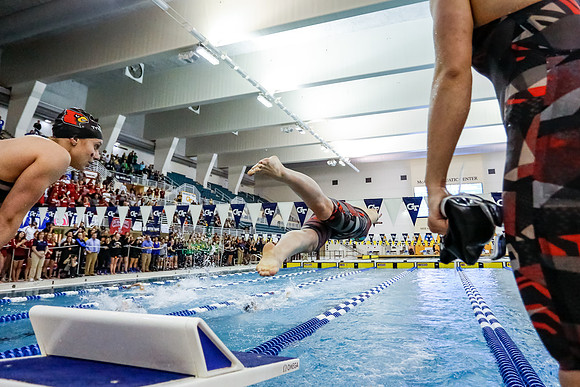 ACC-THU-Relays_02162017_KarlLMoore-LOU-13