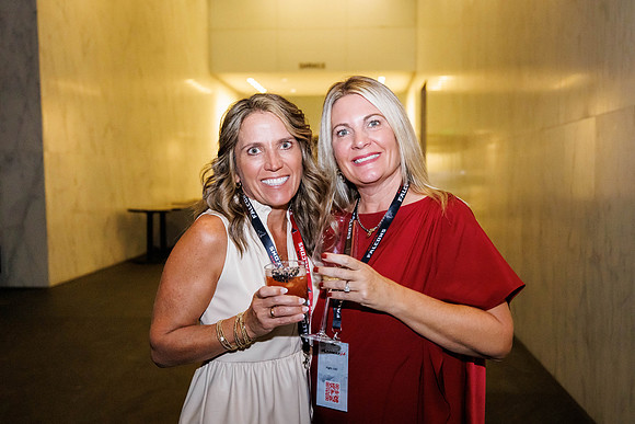 AF_20241116_PartnerFlyaway_KM-301