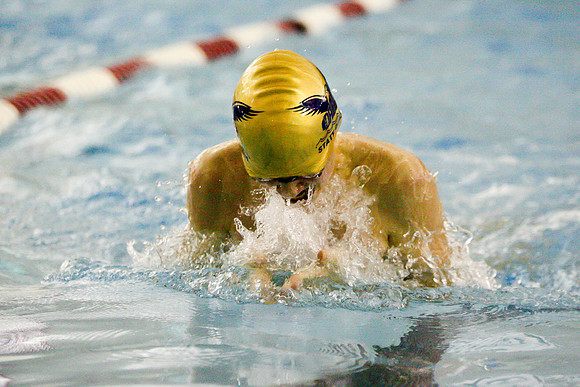 KLM_DHS Swim_01202011-010