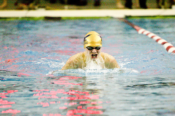 KLM_DHS Swim_01202011-039