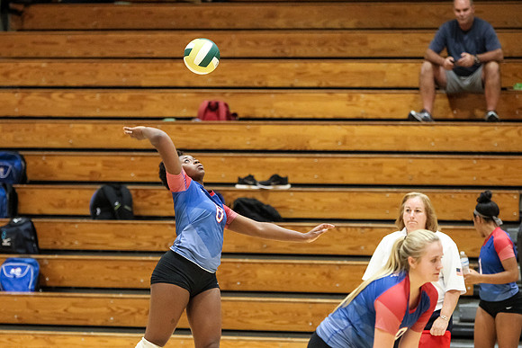 PRVolleyball_10112017_KarlLMoore-114