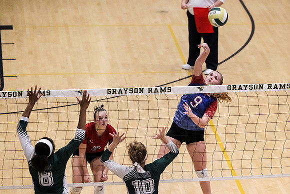 PRVolleyball_10112017_KarlLMoore-40
