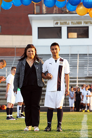 KLM_DHS Senior Night 2010_039