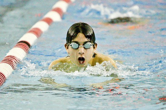 KLM_DHS Swim_01202011-091