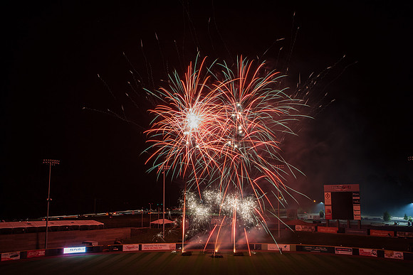 Fireworks_07042014_KarlLMoore-11