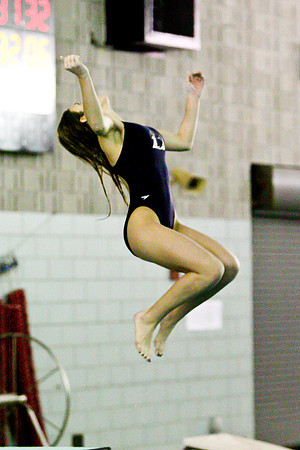 KLM_DHS Swim_01202011-065