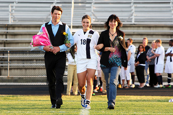 KLM_DHS Senior Night 2010_022