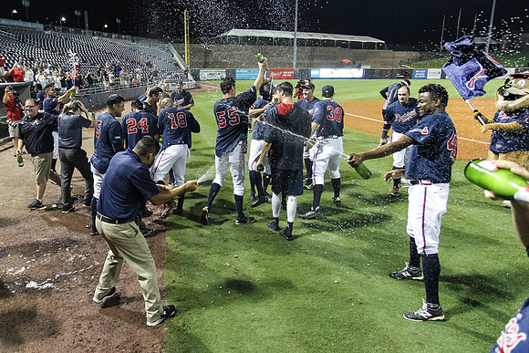Celebration.Team_09102016_KarlLMoore-19
