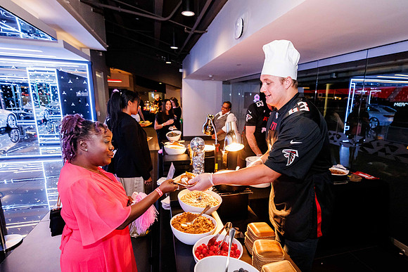 AF_20231011_Dazzle_Dine-320