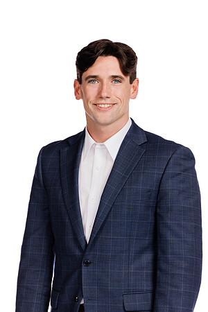 Headshot_Max McBrayer_05082023_MooreshotsLLC-1