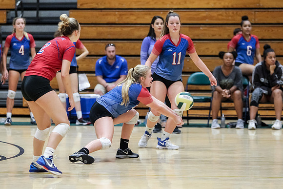 PRVolleyball_10112017_KarlLMoore-117