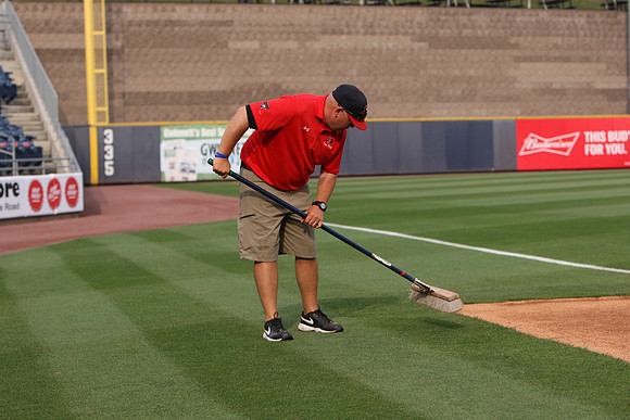 Groundscrew_04302016_KarlLMoore-3