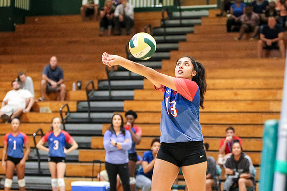 PRVolleyball_10112017_KarlLMoore-3