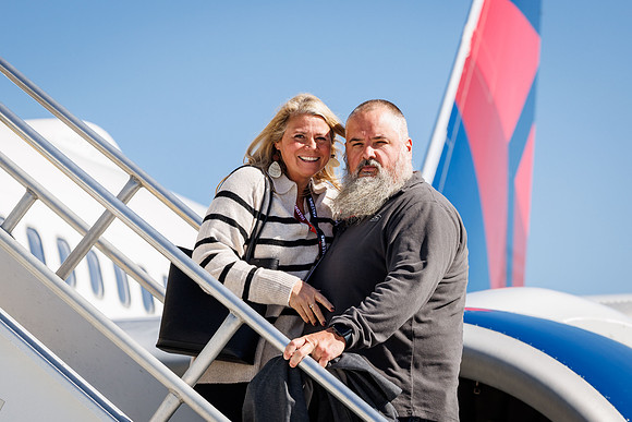 AF_20241116_PartnerFlyaway_KM-208
