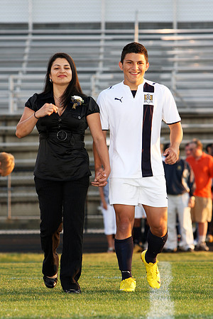 KLM_DHS Senior Night 2010_040