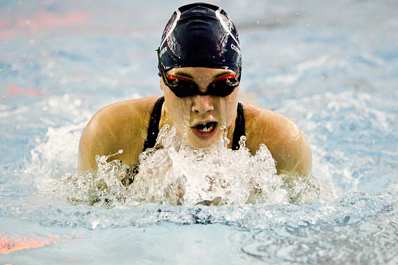 KLM_DHS Swim_01202011-020