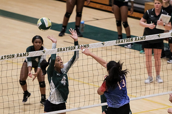 PRVolleyball_10112017_KarlLMoore-65