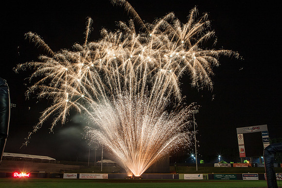 Fireworks_05232014_KarlLMoore-7