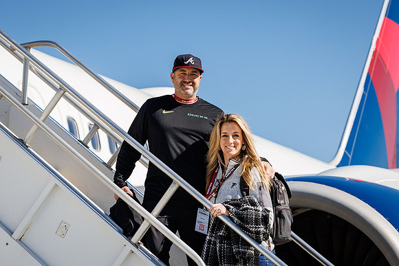 AF_20241116_PartnerFlyaway_KM-215
