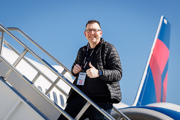 AF_20241116_PartnerFlyaway_KM-177