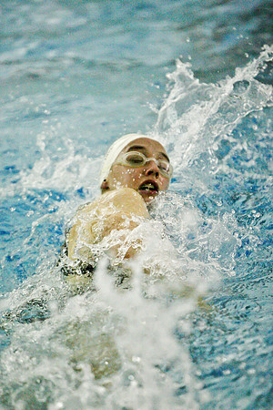 KLM_DHS Swim_01202011-047