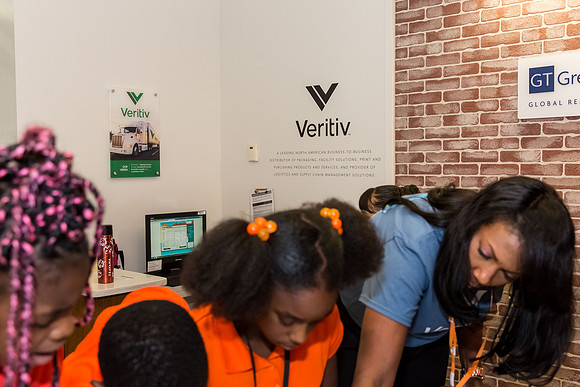 Veritiv_11132017_KarlLMoore-116