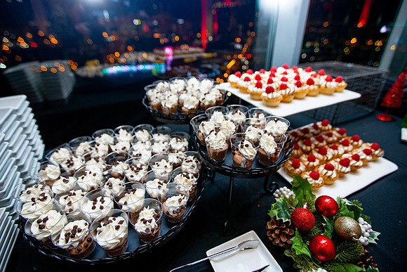 PHGHoliday_12052019_KarlLMoore-6
